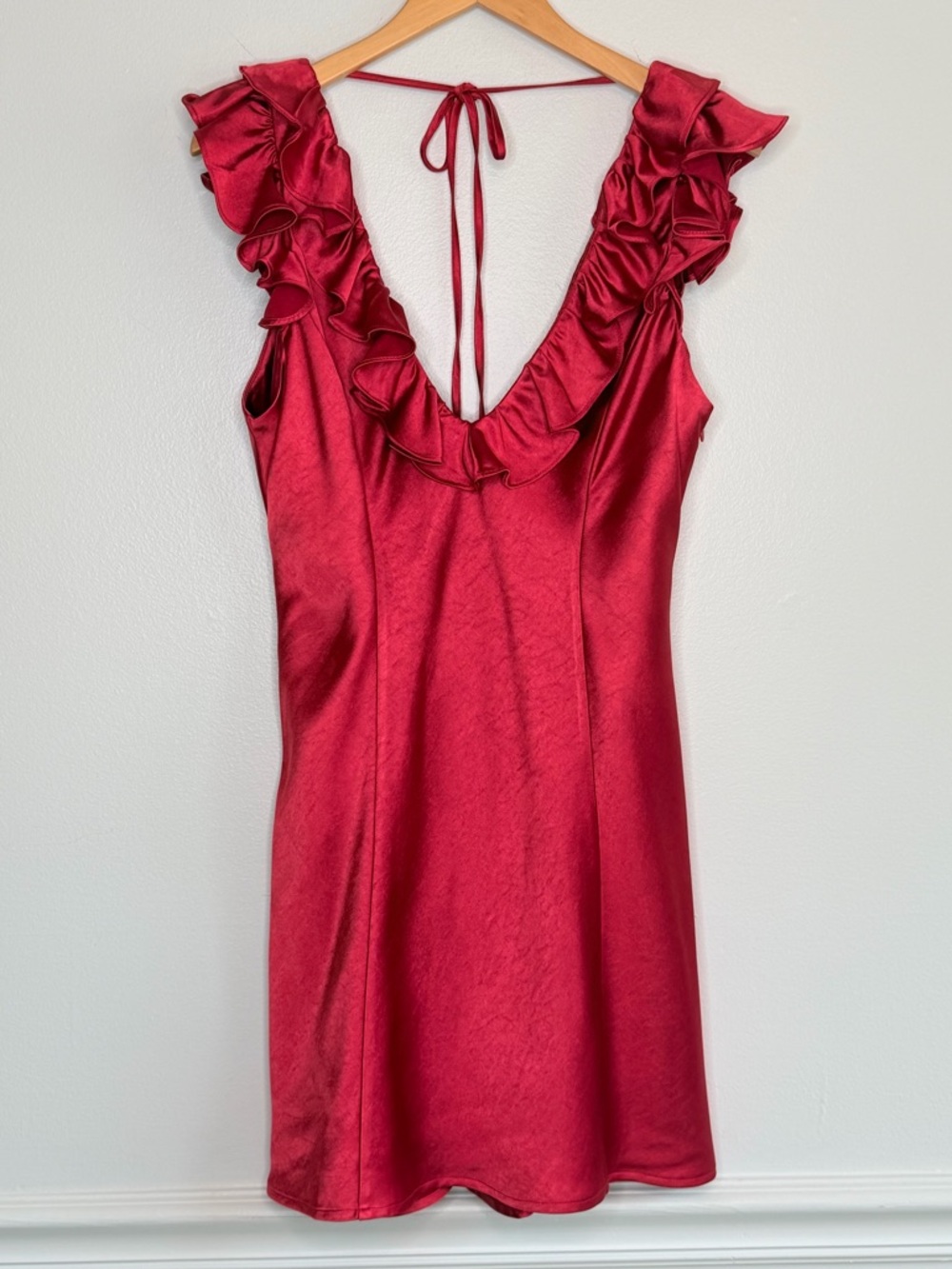 NEW Princess Polly Butacup Frill Back Tie Satin Mini Dress in Red Womenβs Size 8 - Picture 4 of 13